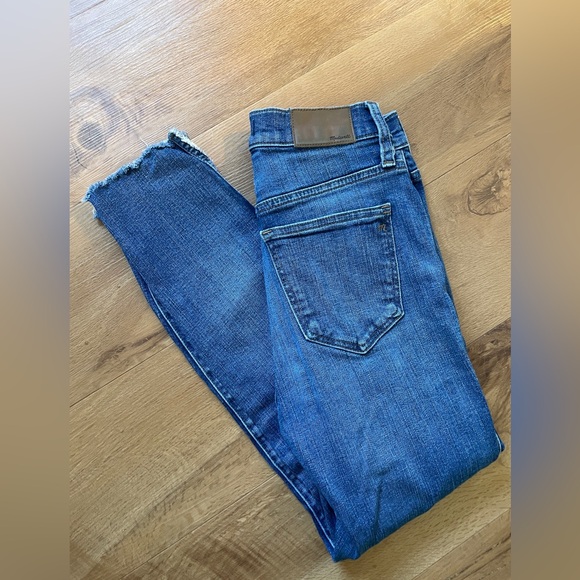 Madewell 10” high rise raw step hem skinny jeans - Picture 7 of 7